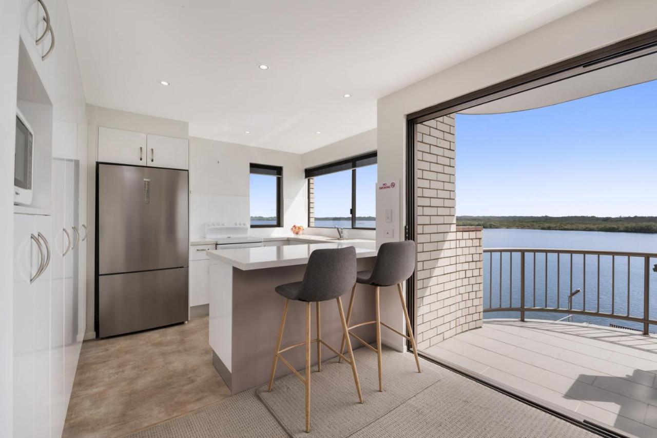 Wharf Lodge River View Apartment Maroochydore Exteriör bild